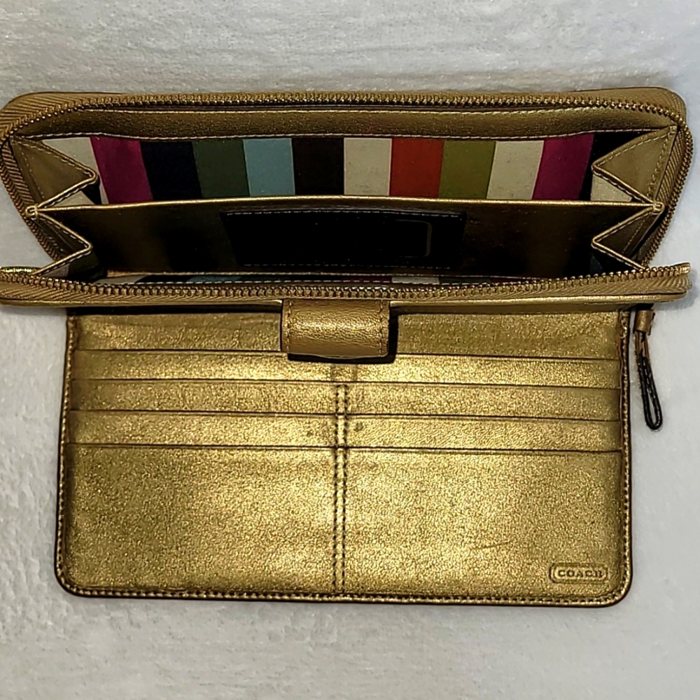 Coach Canvas Wallet - Picture 4 of 4